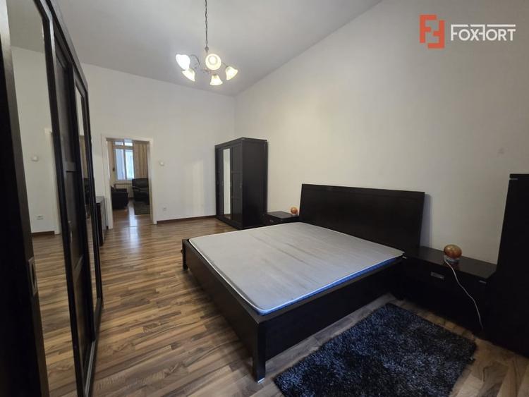 Apartament cu 2 camere semidecomandat, mobilat în Central