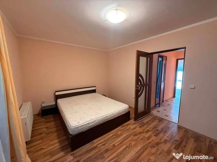 Casă cu 4 camere cu Teren 80 Mp în Andrei Mureșanu