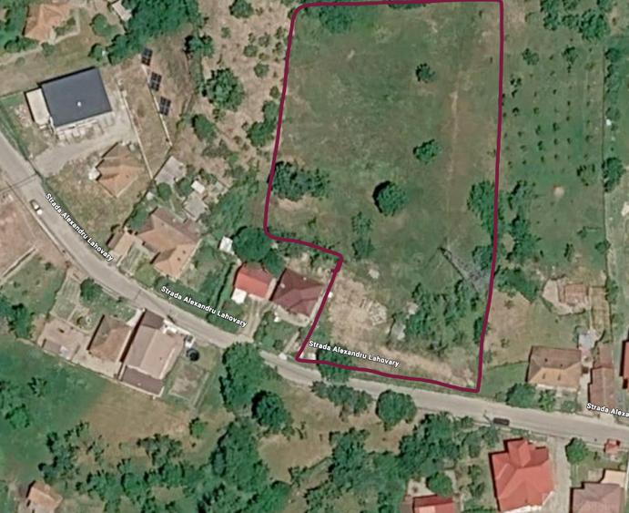Teren intravilan de 4134 mp, în Central