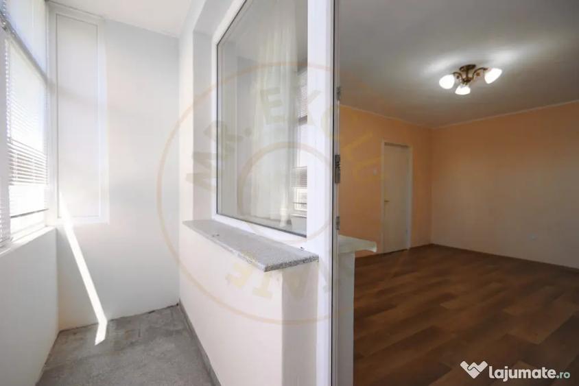 Apartament cu 2 camere semidecomandat în Teilor
