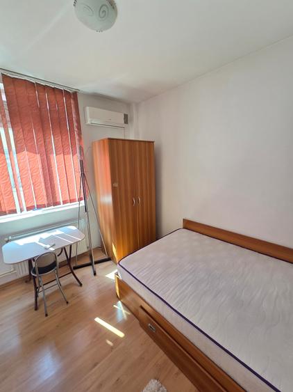 Apartament cu 2 camere semidecomandat în Banu Manta