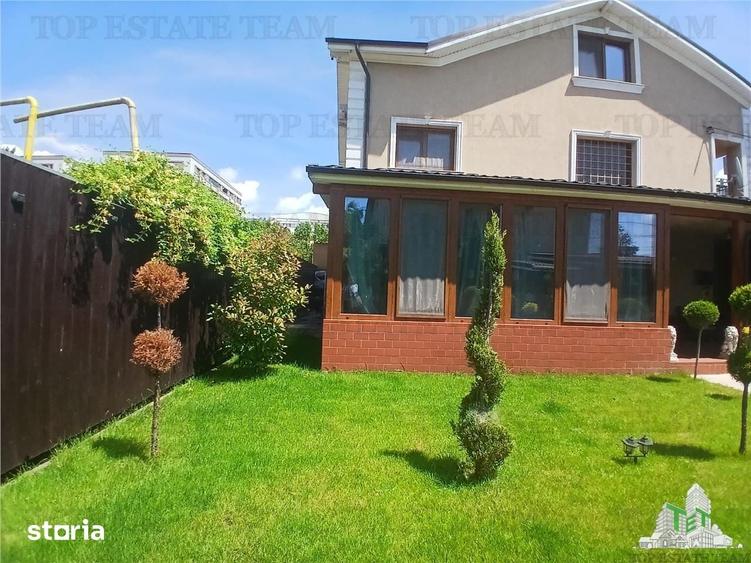 Casă cu 5 camere decomandat cu Teren 500 Mp în Central