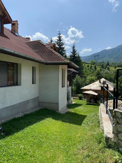 Casă individuală cu 5 camere cu Canalizare în Podu Dâmboviței