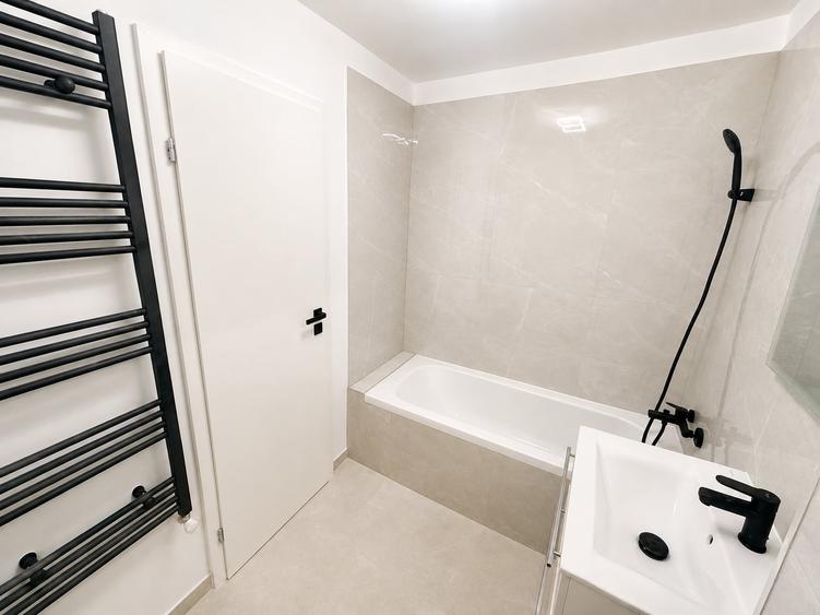 Apartament cu 3 camere în Gorjului