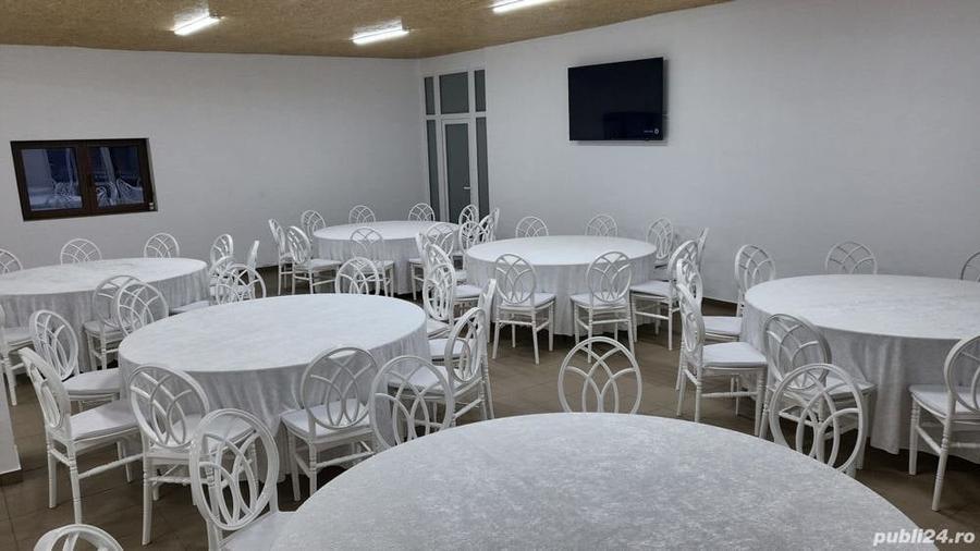 Spațiu comercial, de 130 mp, în Desa