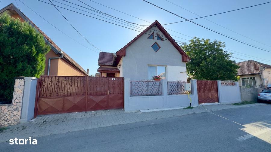 Casă cu 3 camere cu Teren 800 Mp în Micești