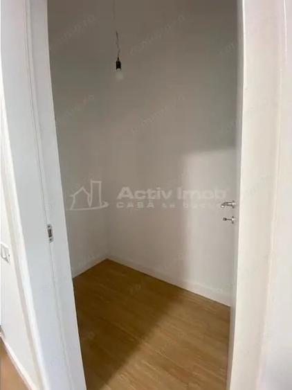 Apartament cu 3 camere decomandat în Dămăroaia