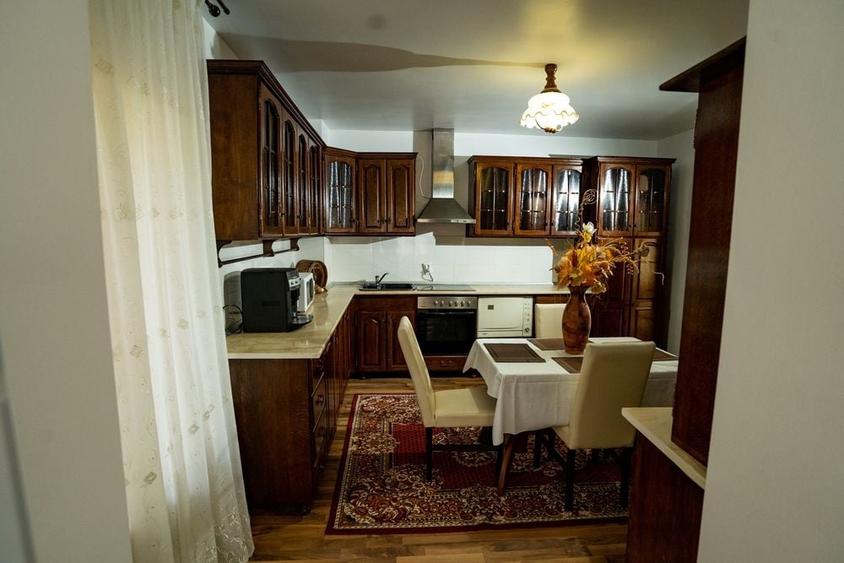 Casă cu 3 camere în Central