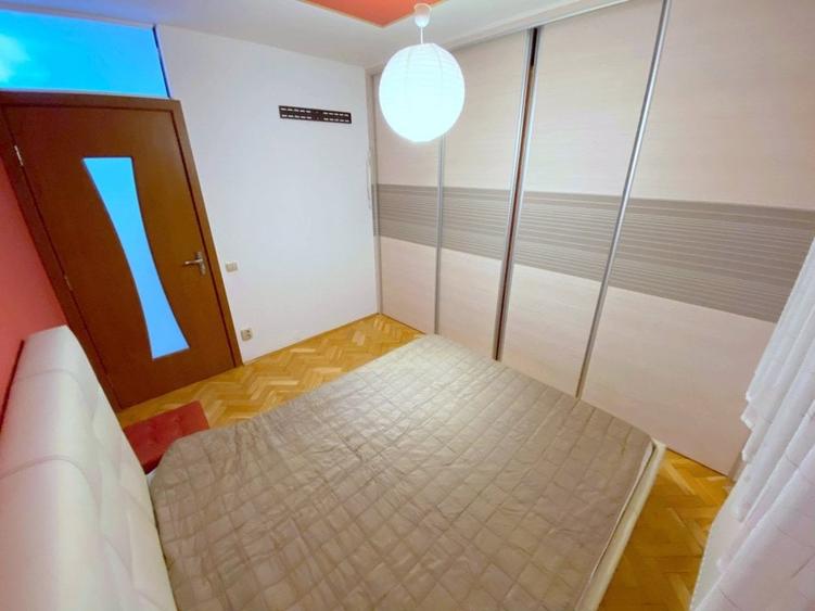 Apartament cu 3 camere semidecomandat, mobilat în Gheorgheni