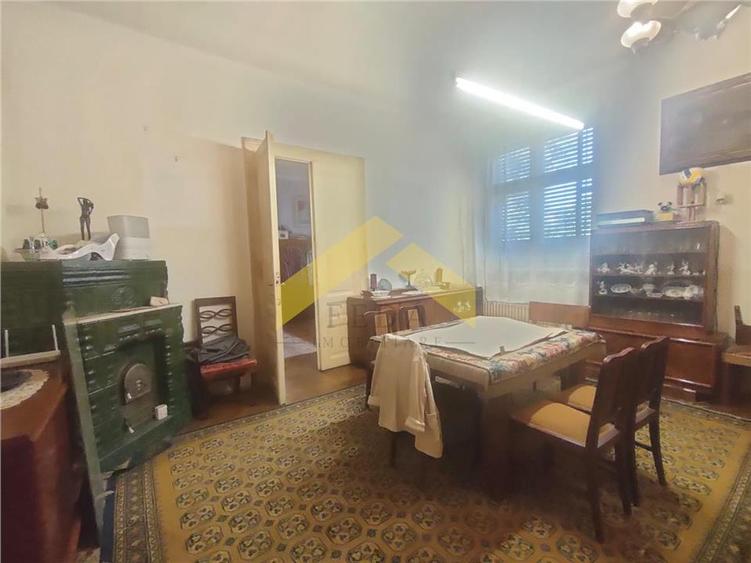 Casă individuală cu 5 camere cu Garaj în Ultracentral