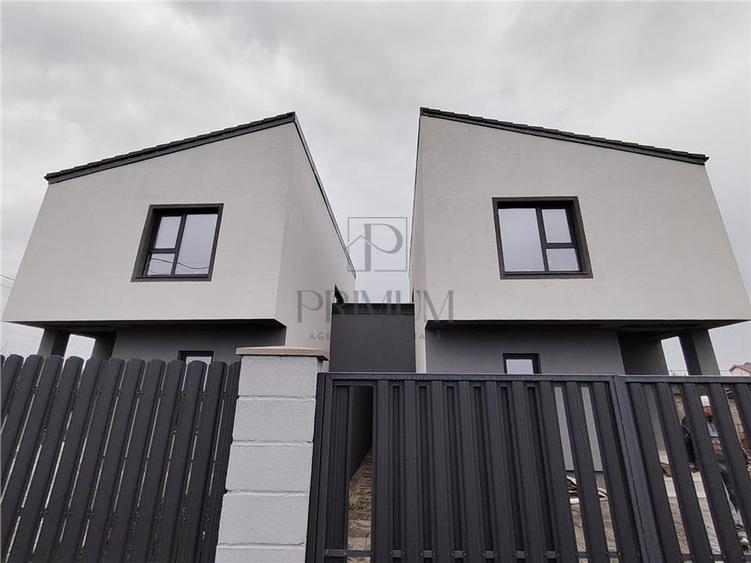 Duplex cu 3 camere cu Canalizare în Moșnița Nouă