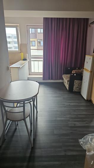 Garsonieră în Apărătorii Patriei