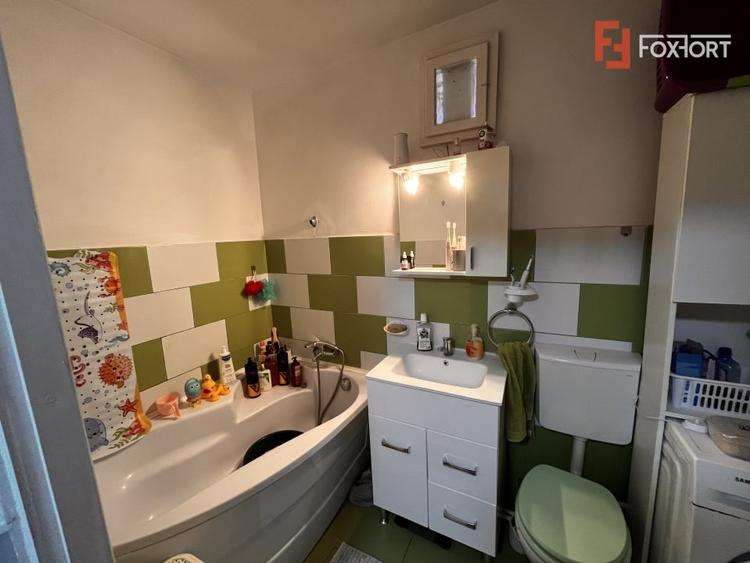 Casă individuală cu 3 camere cu Teren 1094 Mp în Izvin