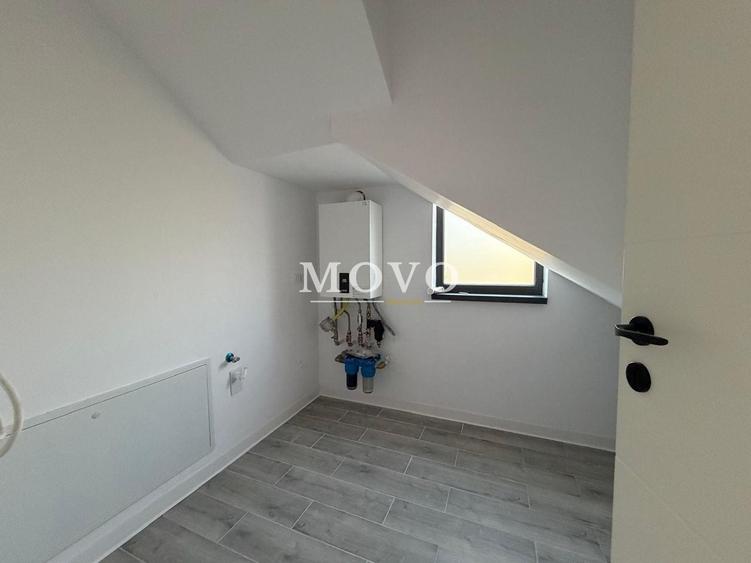 Duplex cu 5 camere cu Canalizare în Becicherecu Mic