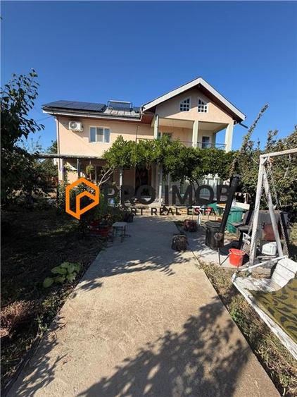 Casă individuală cu 4 camere cu Teren 4904 Mp în Cotești