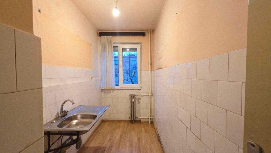 Ap 3 cam tip T de vânzare, str Războieni-AP1467 - 14