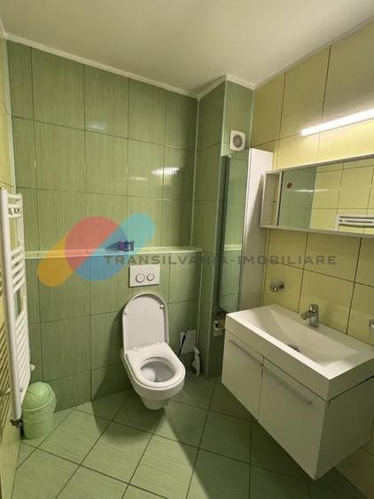 Apartament cu 2 camere semidecomandat, mobilat în Florești
