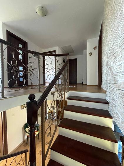 Casă cu Teren 1500 Mp în Lilieci