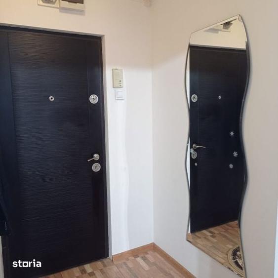 Apartament cu 2 camere în Podu Roș