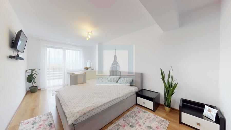Apartament cu 3 camere decomandat în Sânpetru