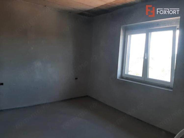 Casă cu 4 camere cu Teren 287 Mp în Bucovăț (Remetea Mare)