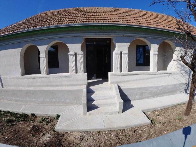 Casă cu 4 camere cu Teren 1770 Mp în Ciorani