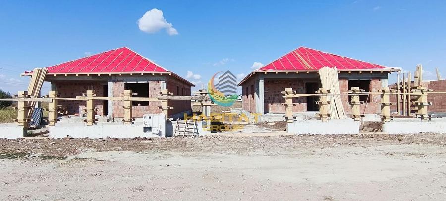 Casă individuală cu 4 camere cu Canalizare în Vidra