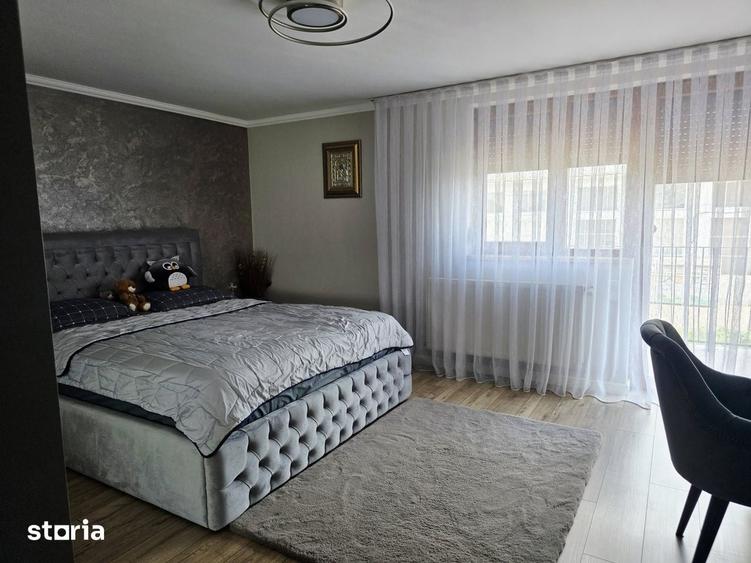 Casă cu 4 camere cu Teren 889 Mp în Oșorhei
