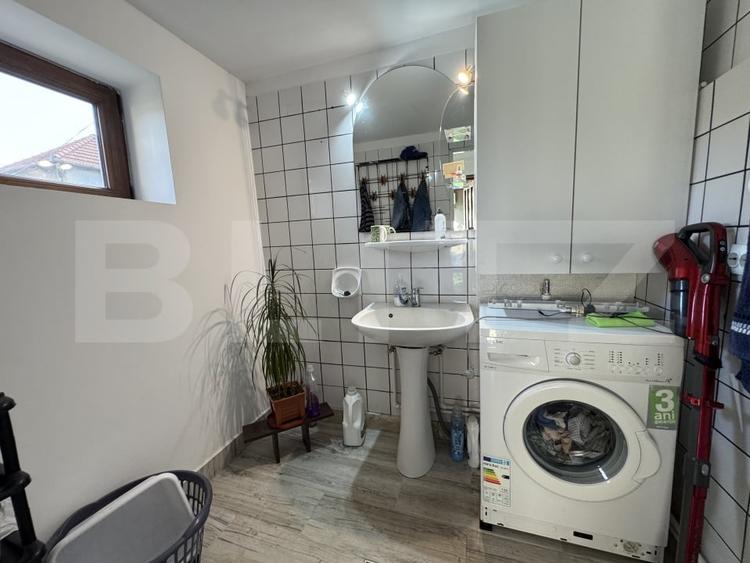 Casă individuală cu 6 camere cu Teren 2500 Mp în Simeria