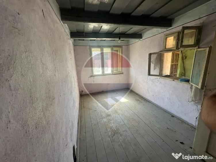 Casă cu 3 camere cu Teren 1151 Mp în Săldăbagiu Mic