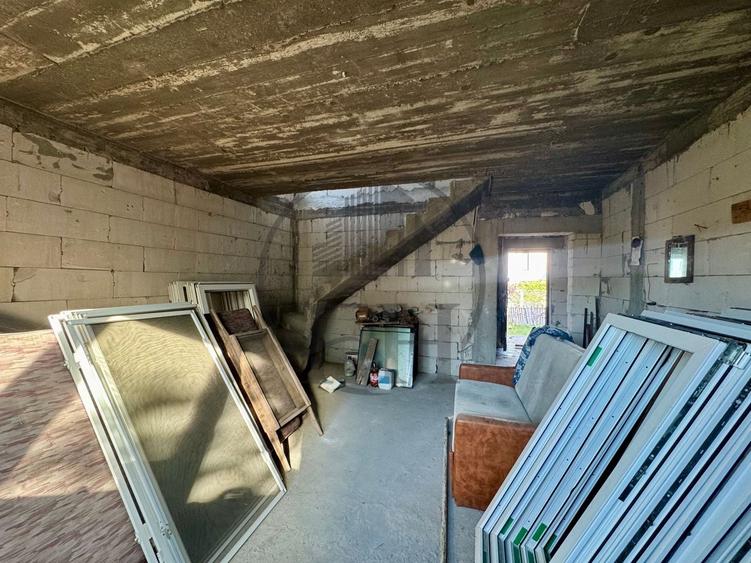Casă individuală cu 5 camere cu Canalizare în Agigea