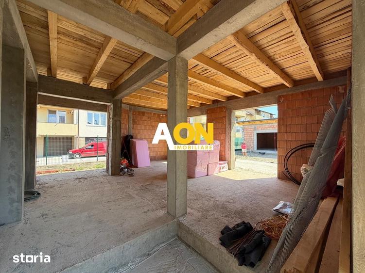Casă cu 4 camere cu Teren 730 Mp în Lipoveni