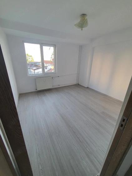 Apartament cu 2 camere semidecomandat în Eminescu
