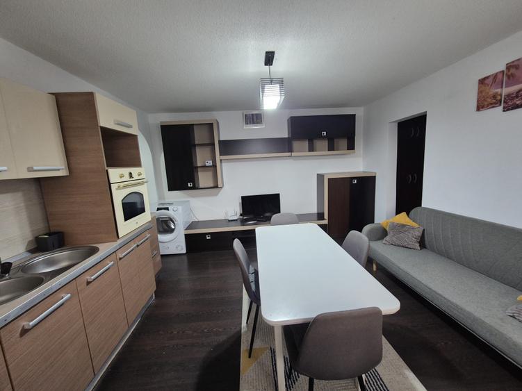 Apartament cu 2 camere decomandat, mobilat în Cetate — fotografia 3
