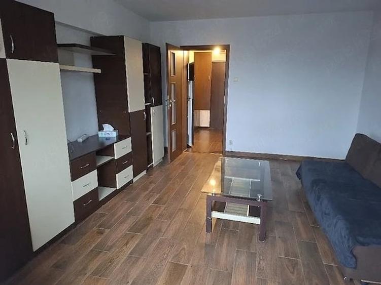 Garsonieră semidecomandată în Costin Georgian