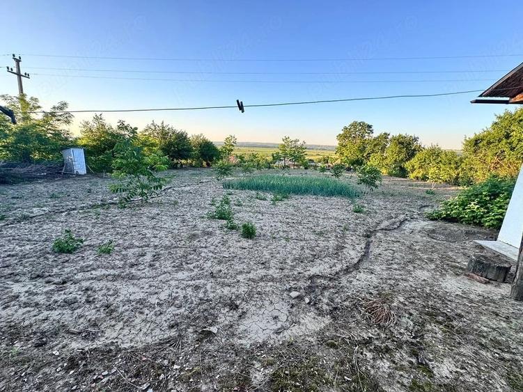 Casă cu Teren 2700 Mp în Scoposeni (Gorban)