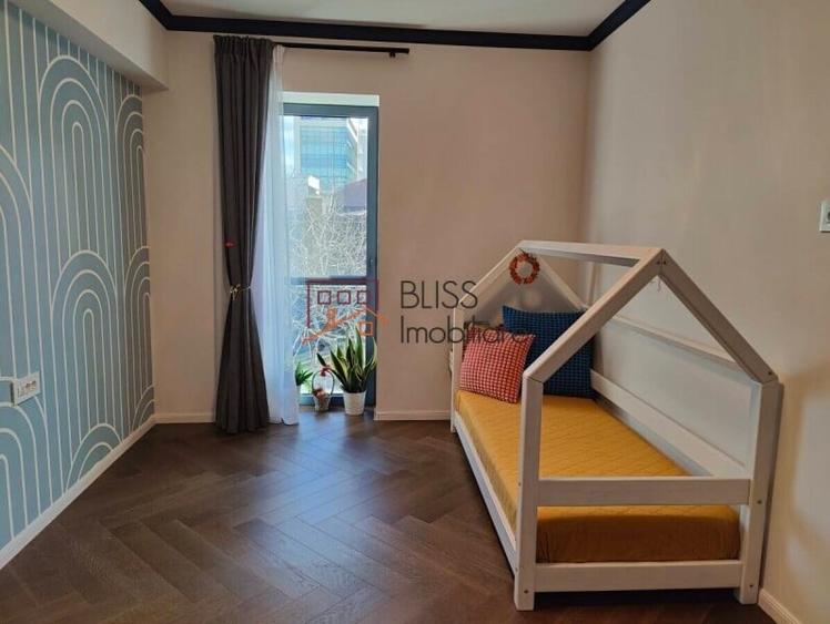 Apartament cu 3 camere semidecomandat în Dacia