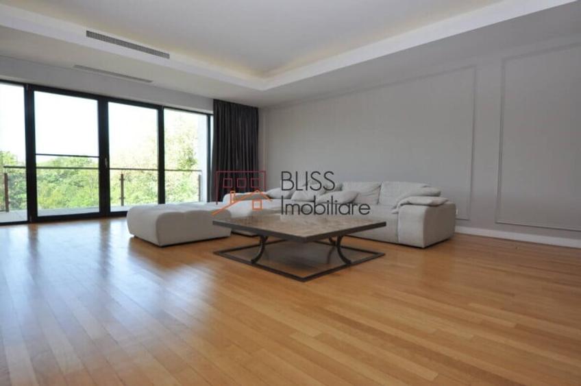 Apartament cu 3 camere decomandat în Herăstrău