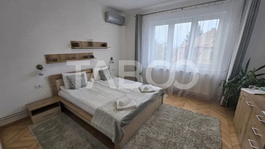 Apartament cu 3 camere decomandat, mobilat în Calea Poplăcii