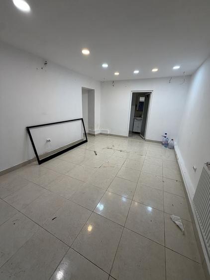 Spațiu comercial, de 31 mp, în Central