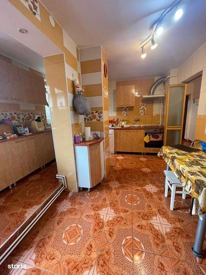 Apartament cu 4 camere în Ultracentral