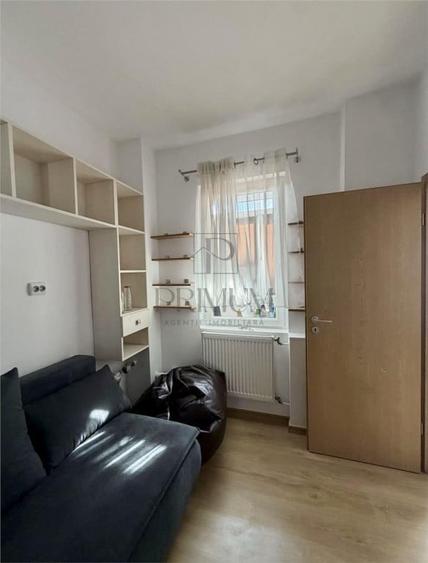 Apartament cu 2 camere semidecomandat în Steaua
