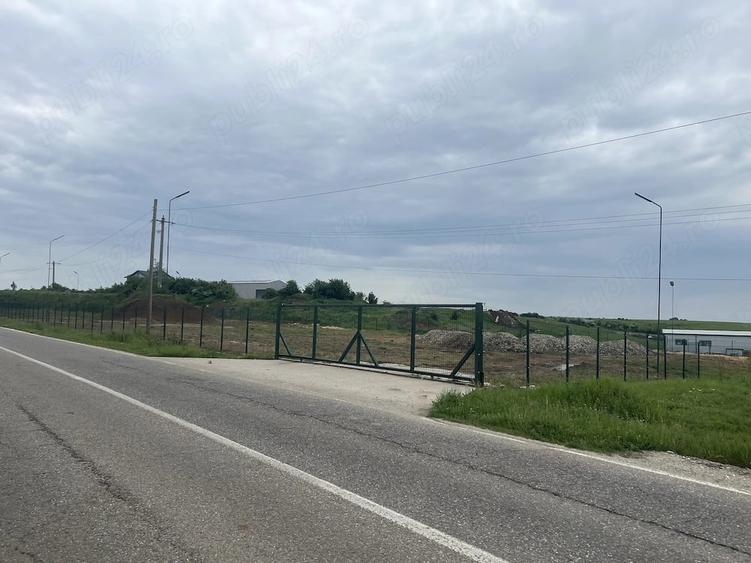 Teren de 3500 mp, în Central