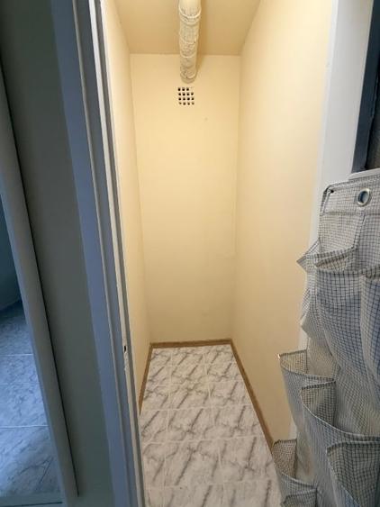 Apartament cu 3 camere decomandat, mobilat în Berceni