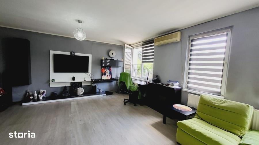 Casă cu 4 camere cu Teren 670 Mp în Central
