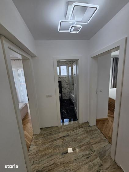 Apartament cu 3 camere decomandat în Dâmbul Rotund