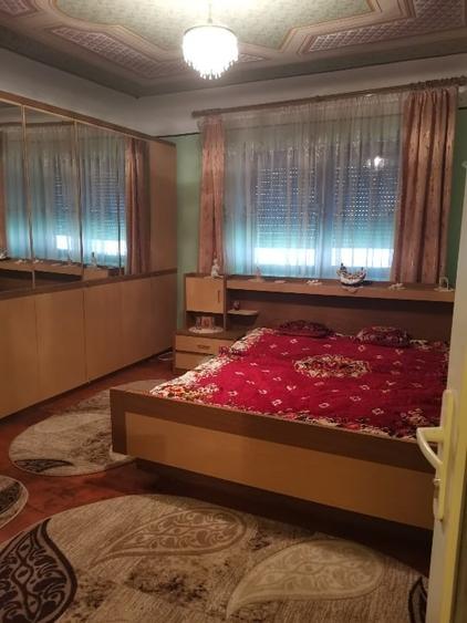 Casă individuală cu 5 camere cu Teren 1992 Mp în Ionești