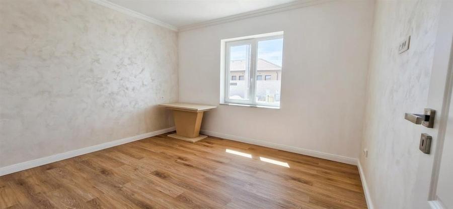 Casă cu 4 camere cu Teren 500 Mp în Sântandrei