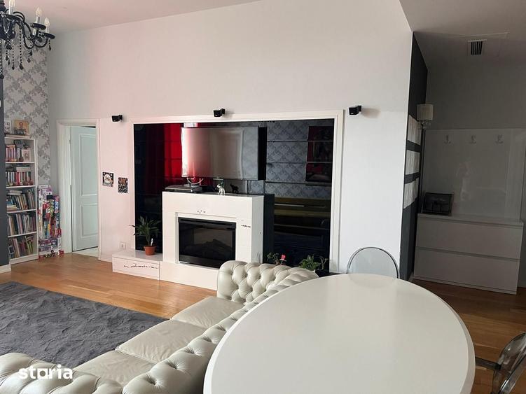 Apartament cu 3 camere decomandat în Văcăresti