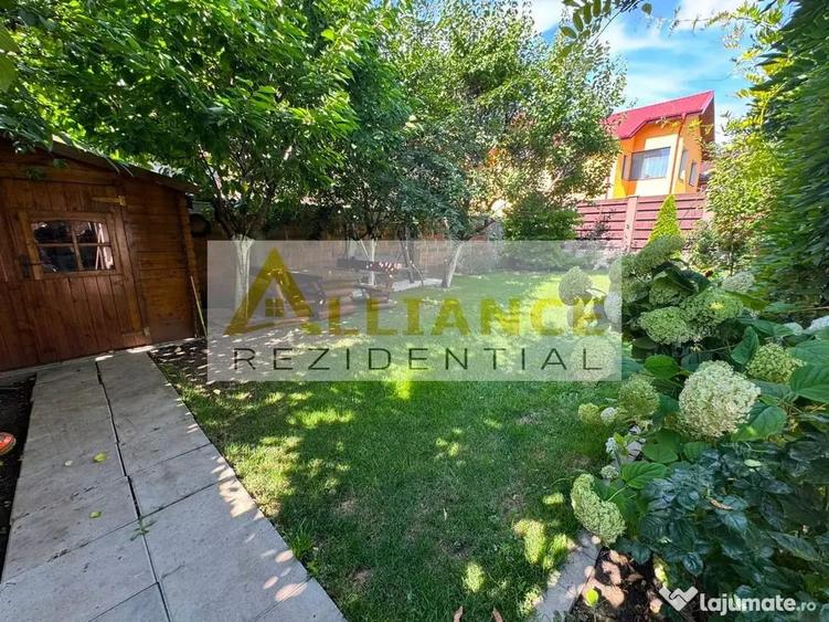 Casă cu 7 camere cu Teren 400 Mp în Central